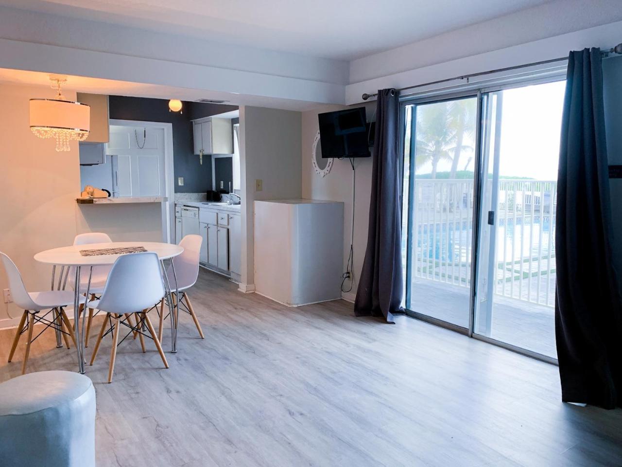 Coral Tides Resort Помпано Бич Экстерьер фото
