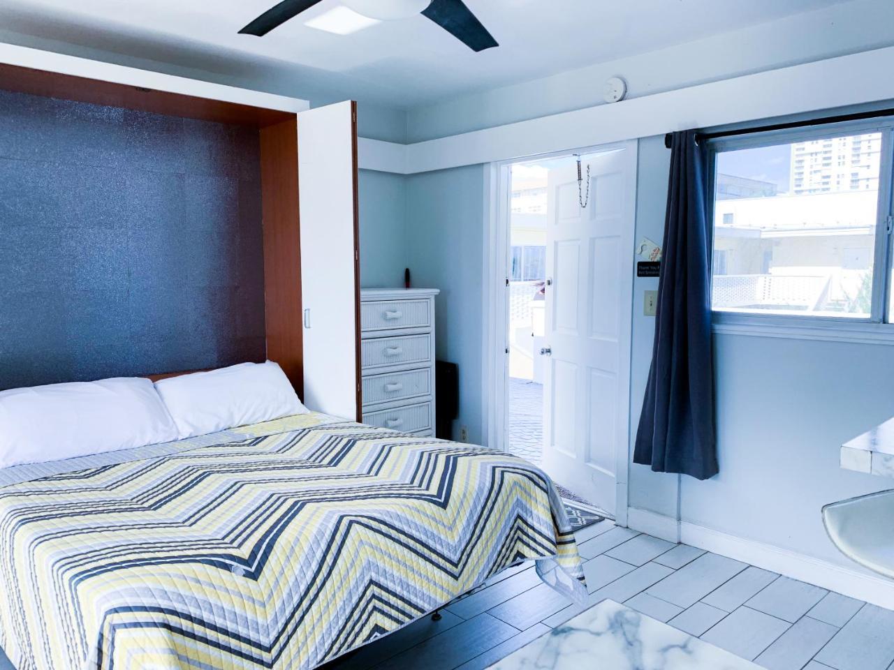 Coral Tides Resort Помпано Бич Экстерьер фото